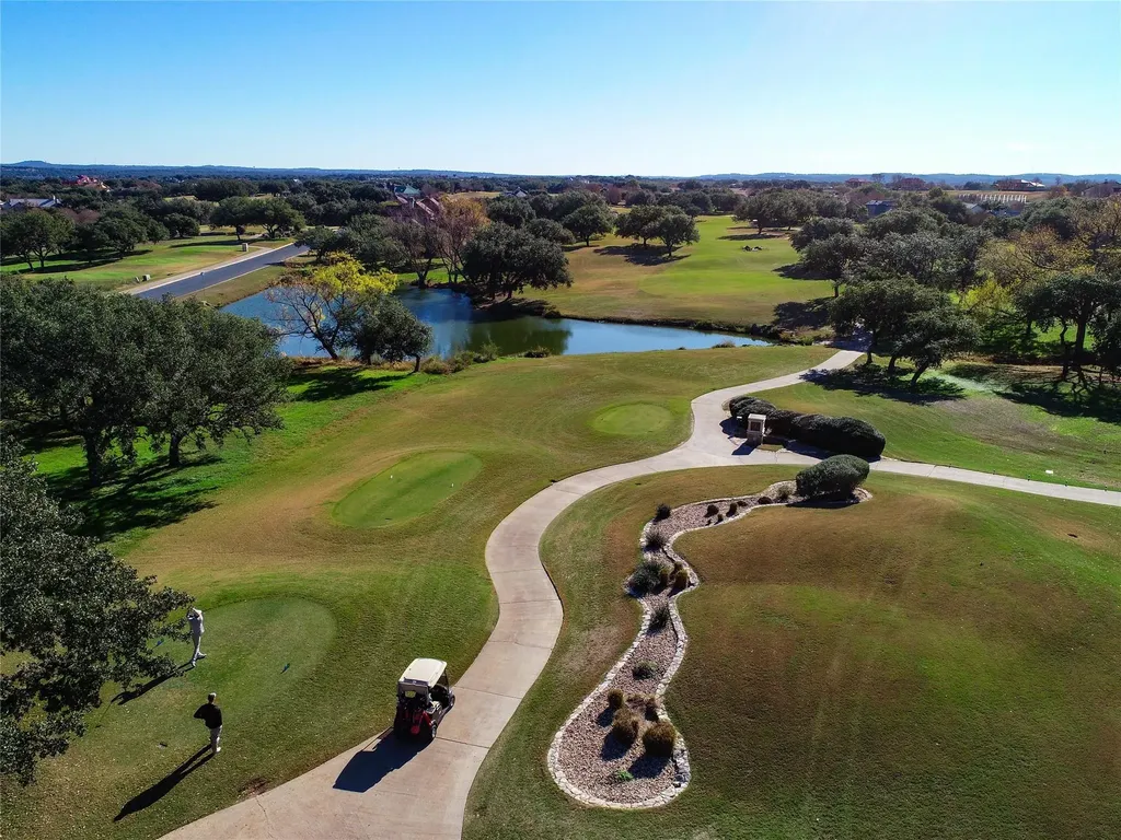 113 Quail Point Spicewood TX 78669