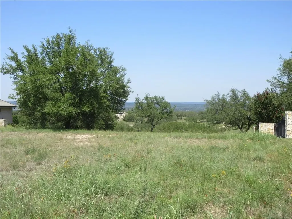 113 Quail Point Spicewood TX 78669