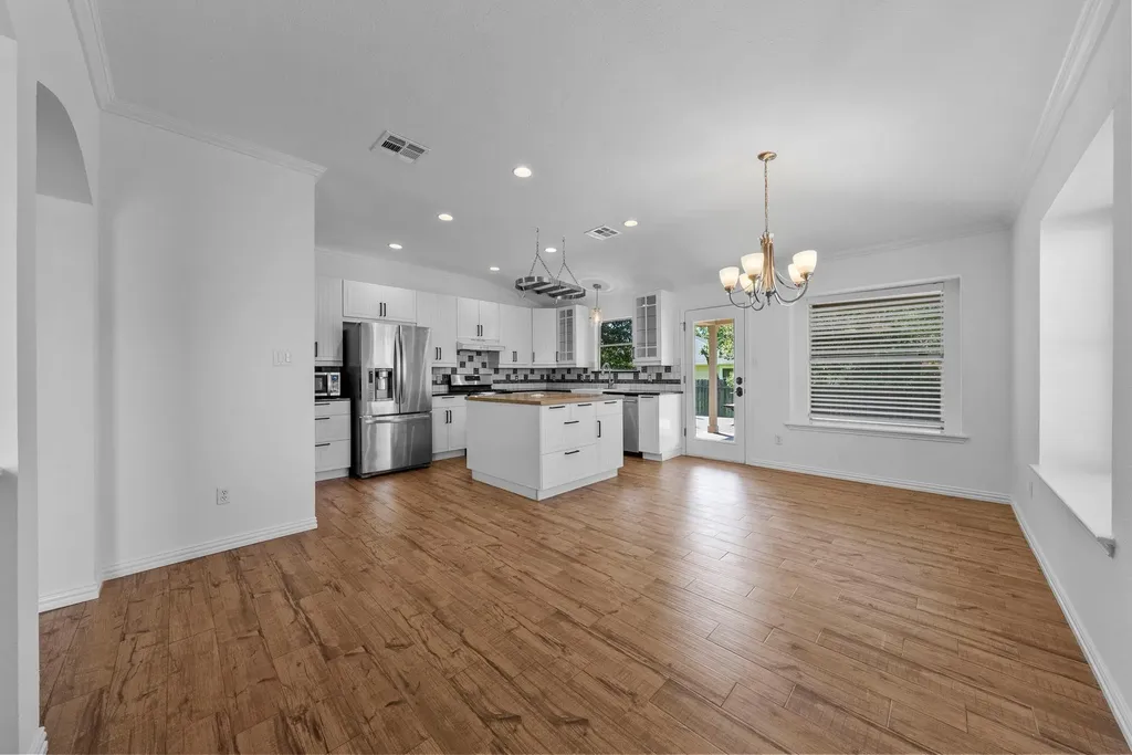 2409 Hallie Lane Round Rock TX 78664