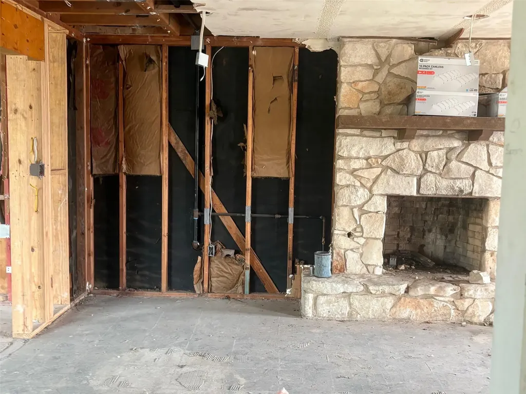 8702 Bridgeport Drive Austin TX 78758