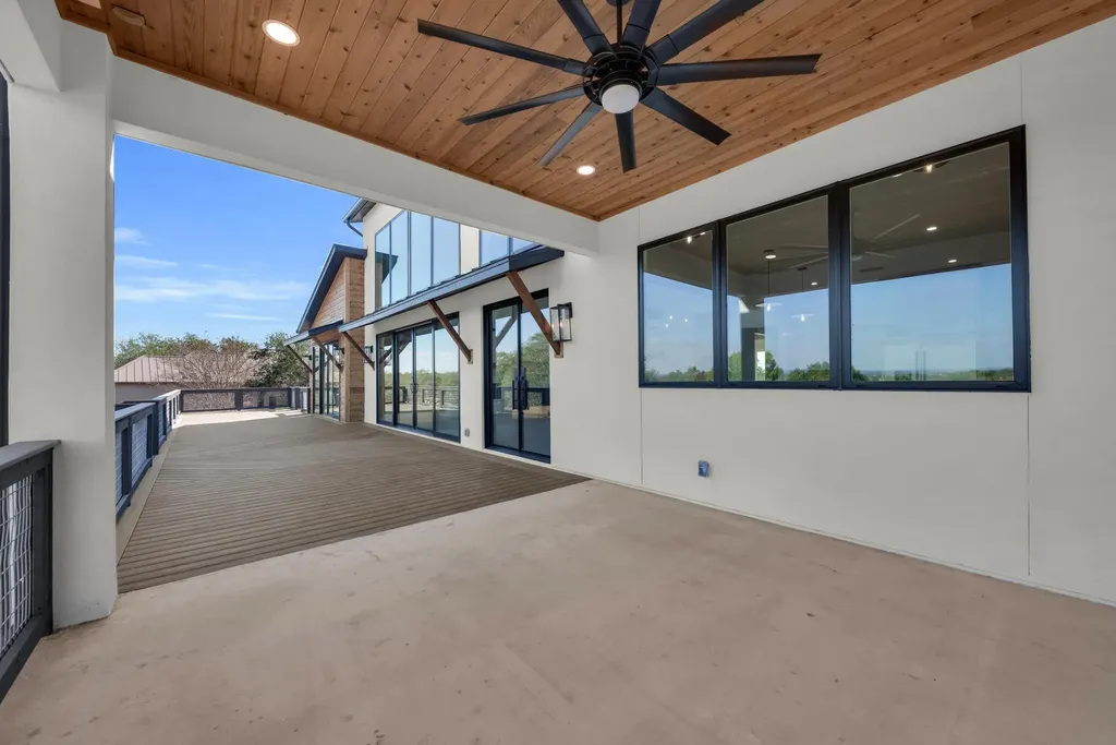 101 Silver Way Horseshoe Bay TX 78657