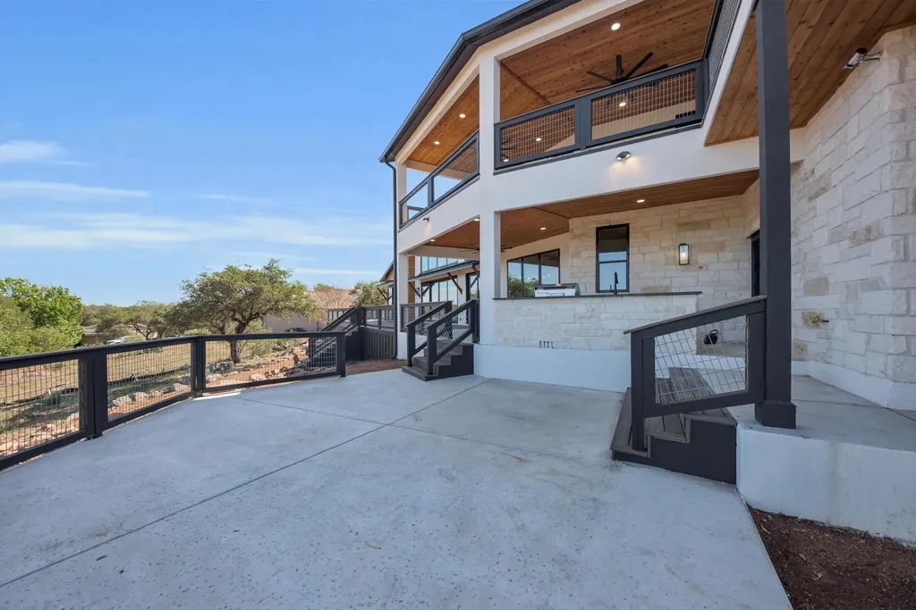 101 Silver Way Horseshoe Bay TX 78657