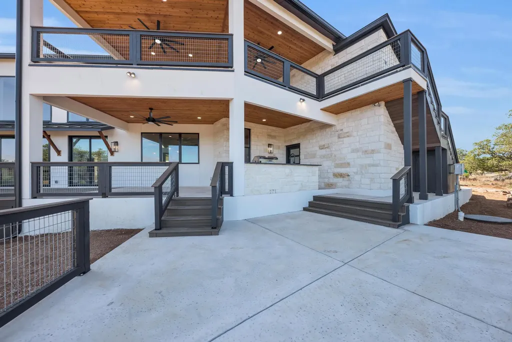 101 Silver Way Horseshoe Bay TX 78657