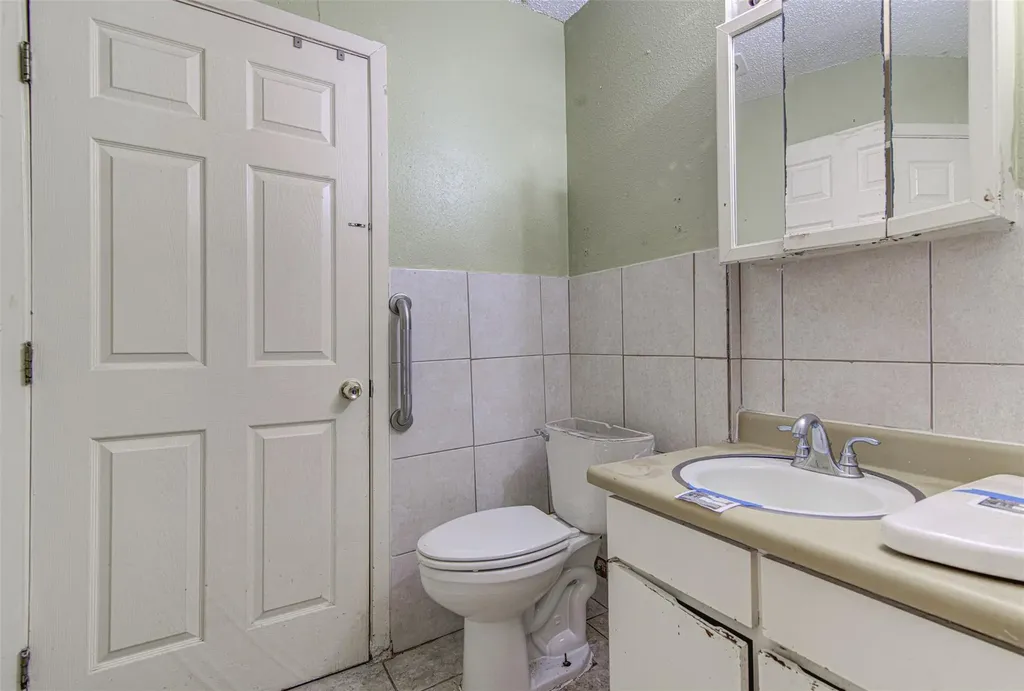 6006 Palm Circle Austin TX 78741