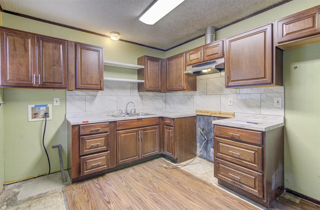 6006 Palm Circle Austin TX 78741