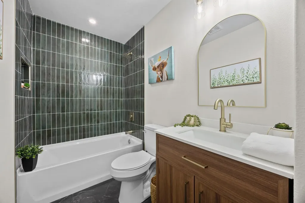3107 Paisano Trail Austin TX 78745