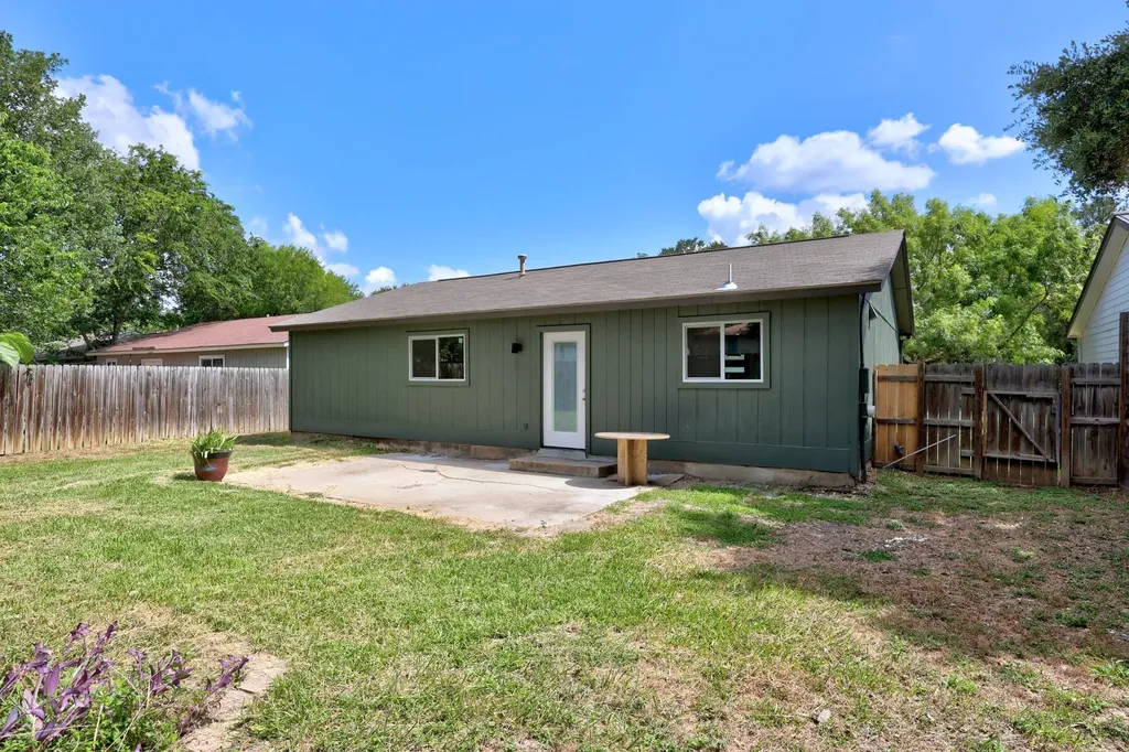 3107 Paisano Trail Austin TX 78745