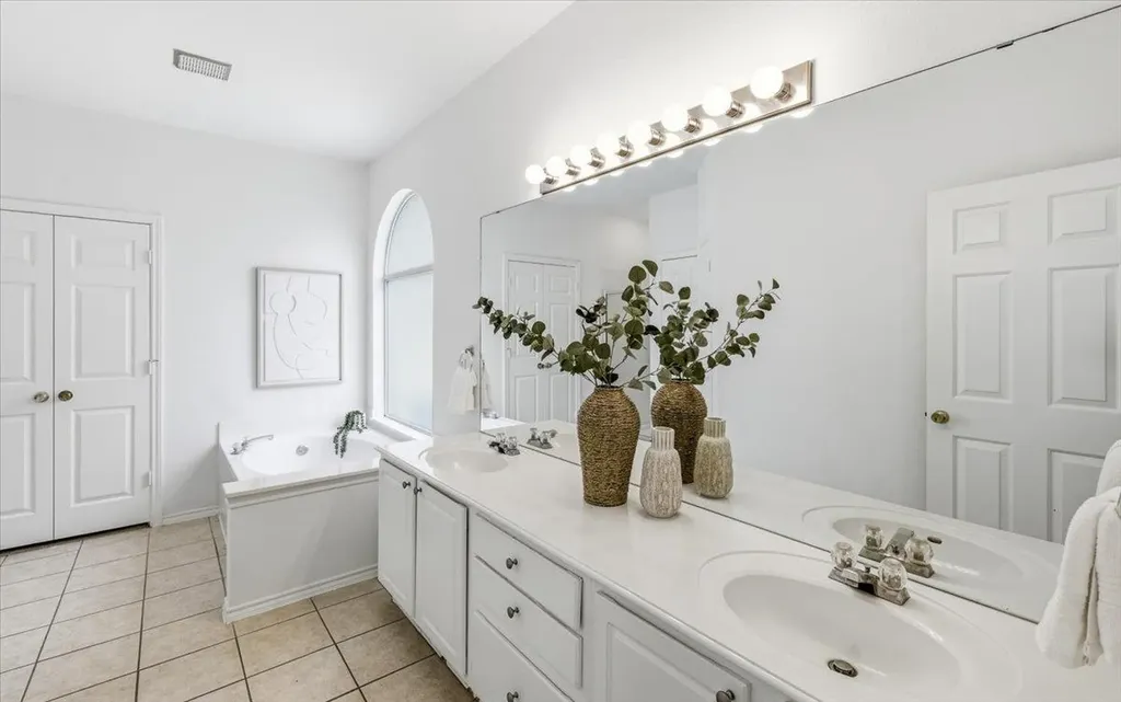 2106 Chalk Hill Cove Round Rock TX 78665