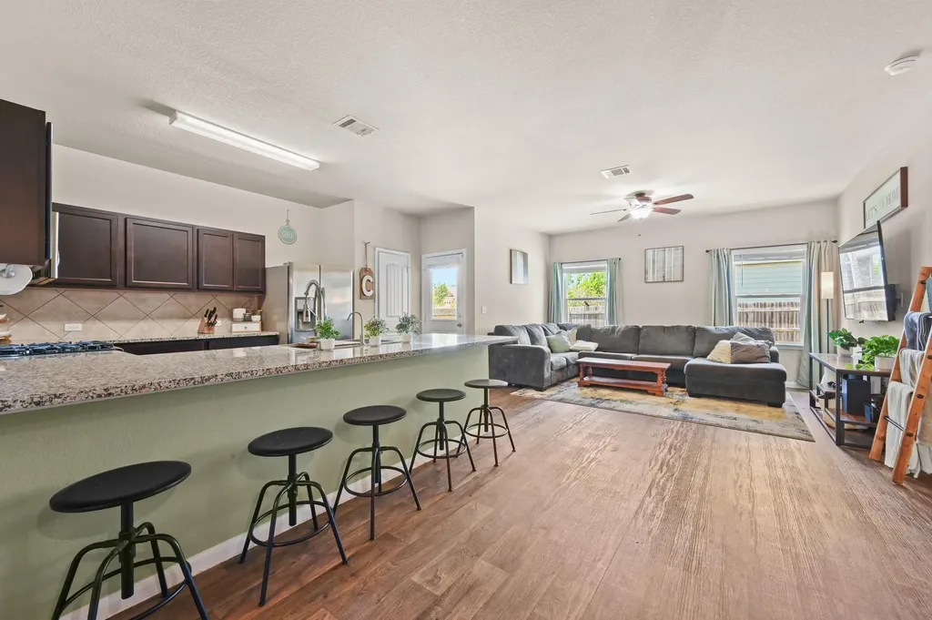 227 Hess Drive Kyle TX 78640