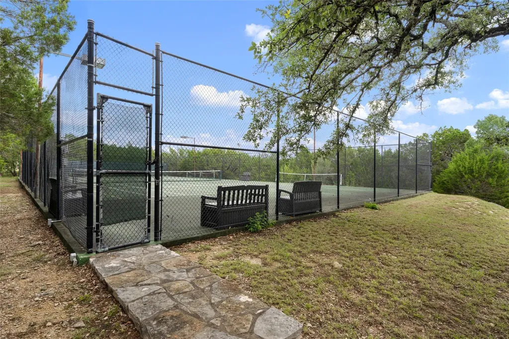 906 Moonlight Bay Drive Spicewood TX 78669