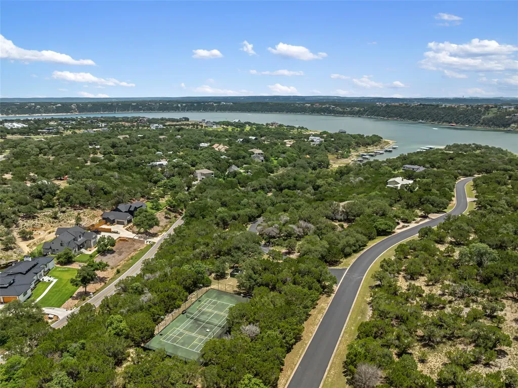906 Moonlight Bay Drive Spicewood TX 78669