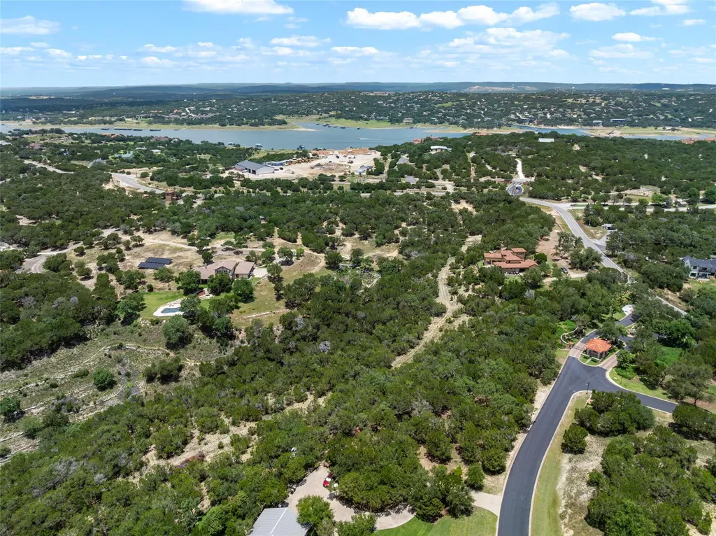 906 Moonlight Bay Drive Spicewood TX 78669