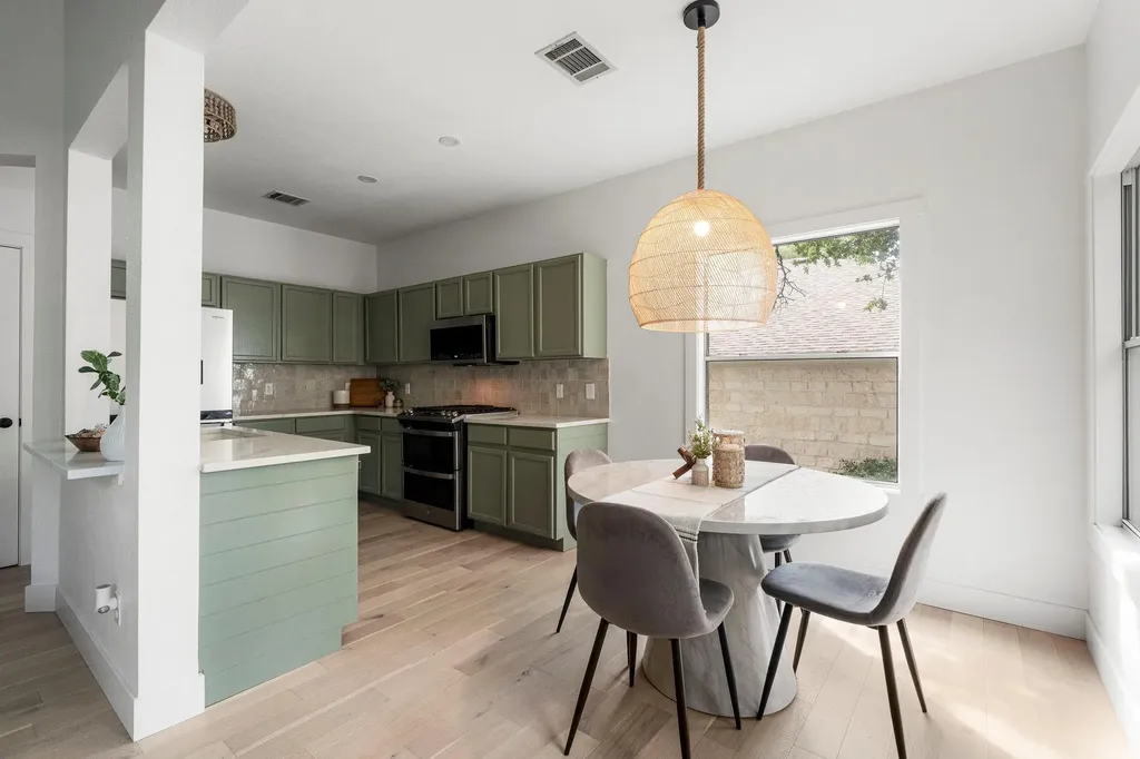 5814 Marchmont Lane Austin TX 78749