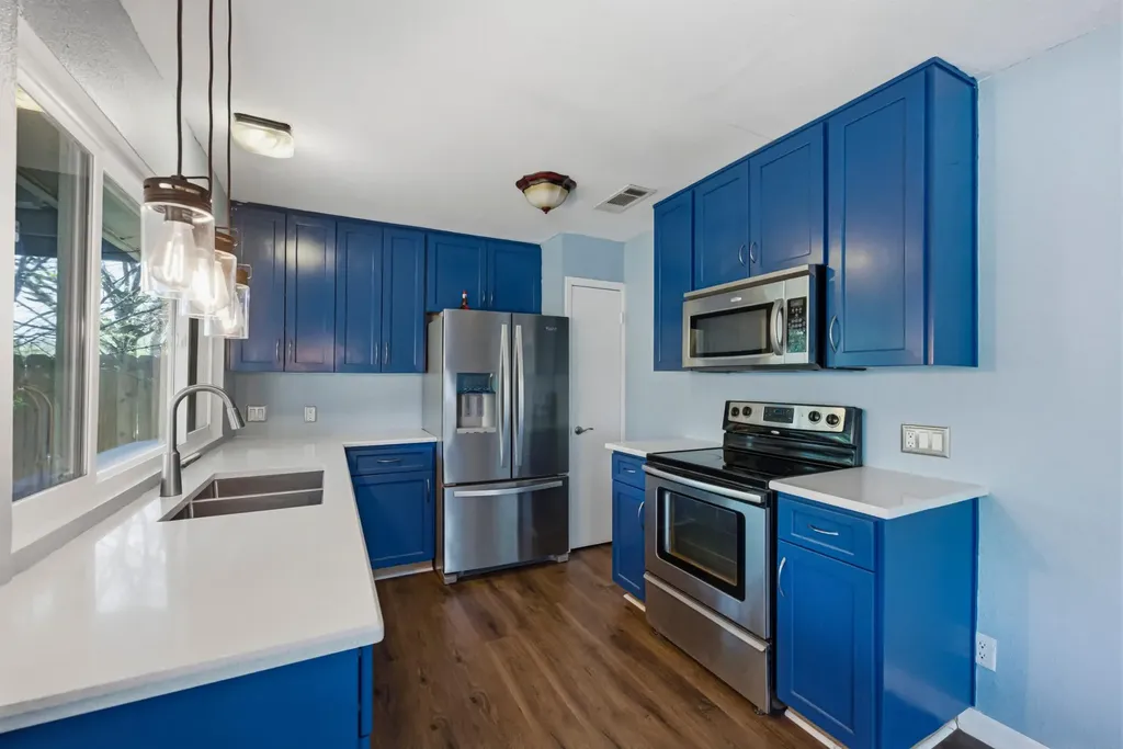 313 Blackberry Drive Austin TX 78745