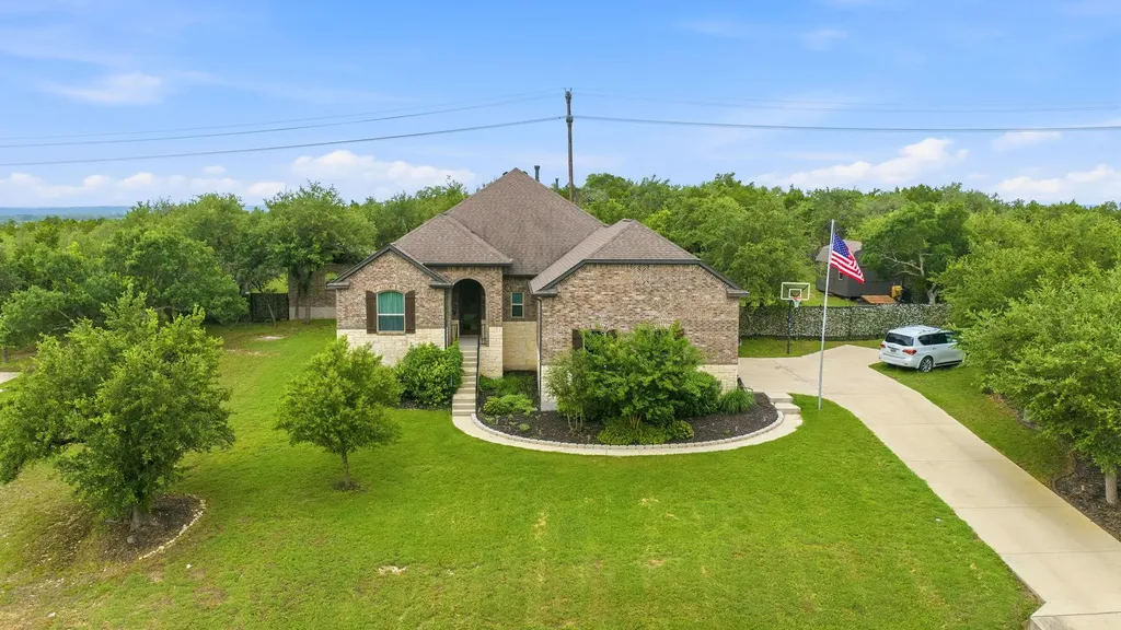 238 Jenn Cove Dripping Springs TX 78620