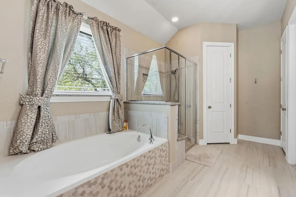 238 Jenn Cove Dripping Springs TX 78620