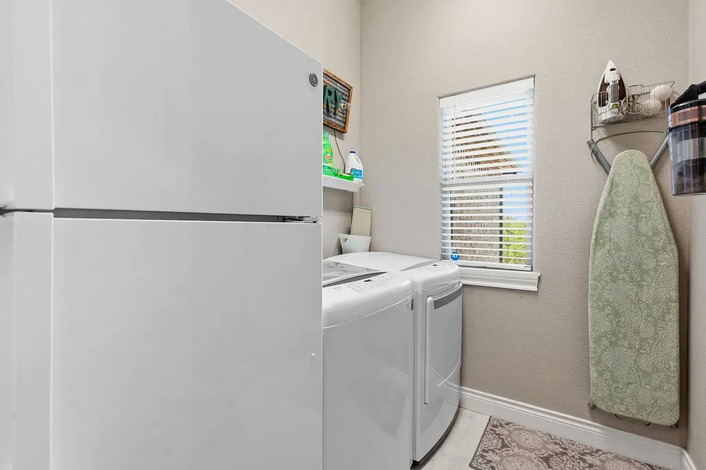 238 Jenn Cove Dripping Springs TX 78620