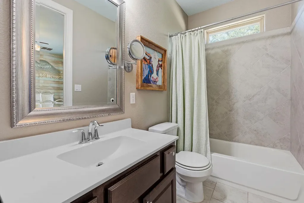 238 Jenn Cove Dripping Springs TX 78620