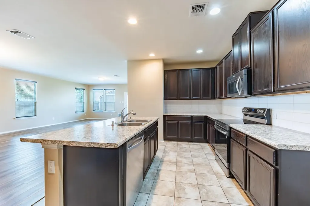 12416 Dwight Eisenhower Street Manor TX 78653