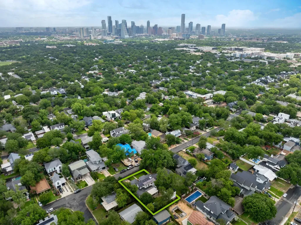 2021 Ford Street Austin TX 78704