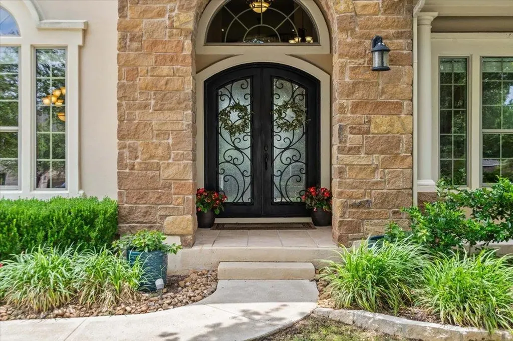 16213 Rockies Run Summit Austin TX 78738