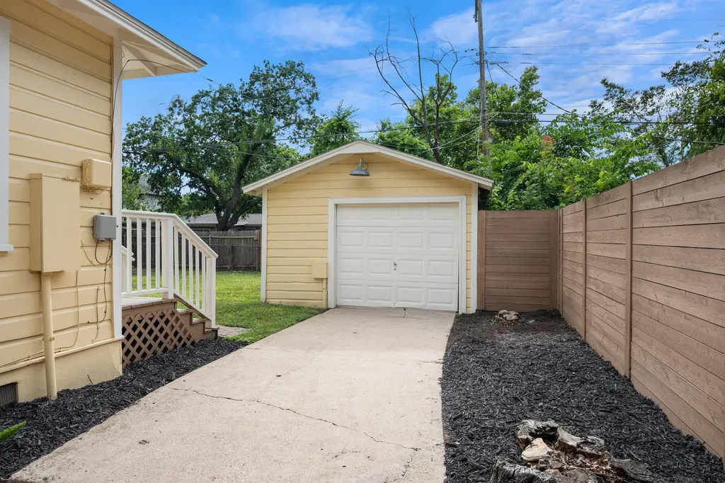 5010 W Frances Place Austin TX 78731