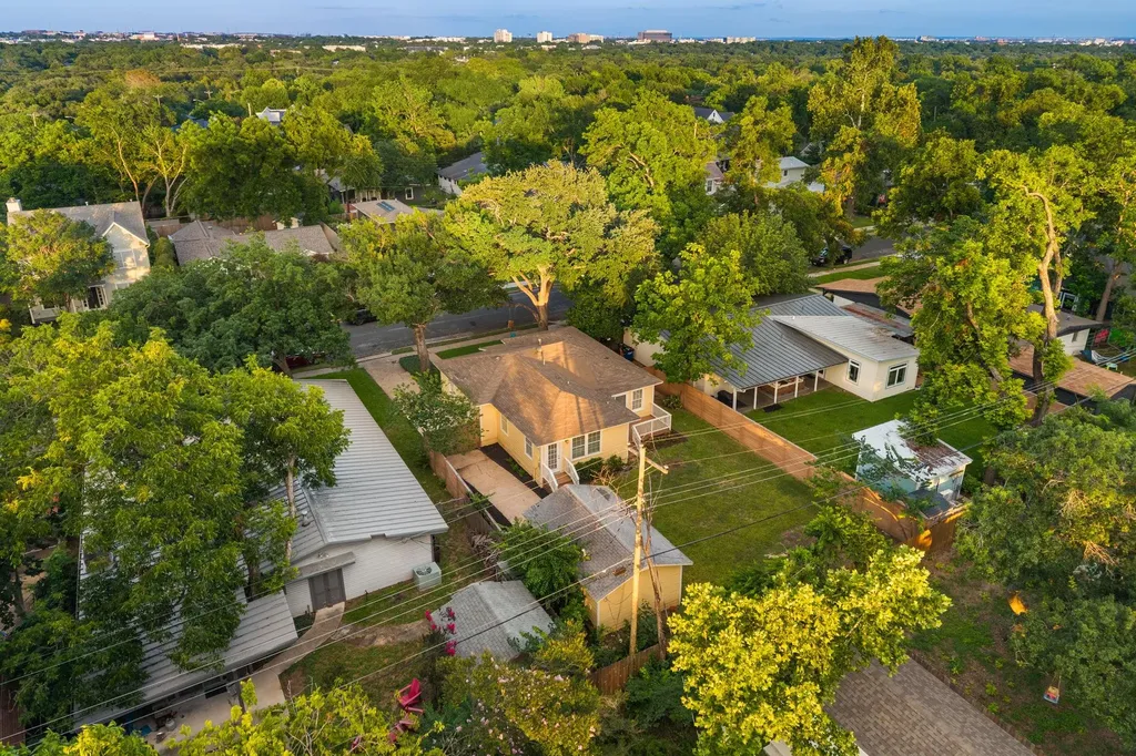 5010 W Frances Place Austin TX 78731