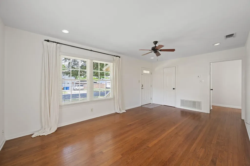 5010 W Frances Place Austin TX 78731