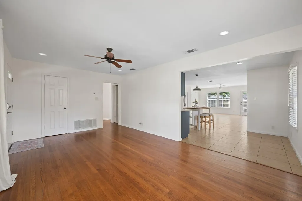 5010 W Frances Place Austin TX 78731