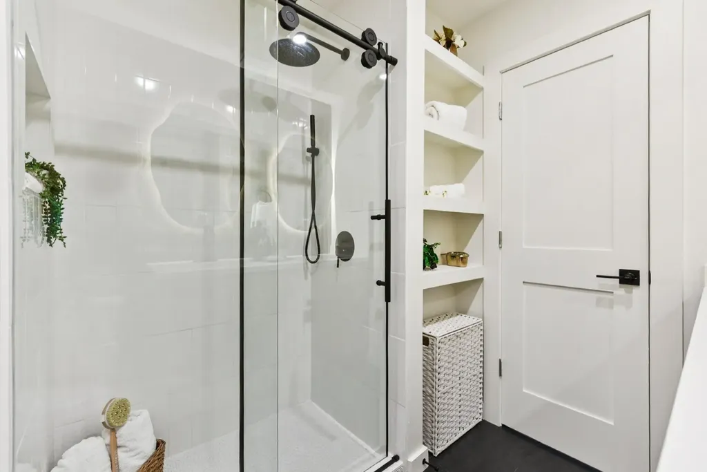 7503 Carriage Drive Austin TX 78752