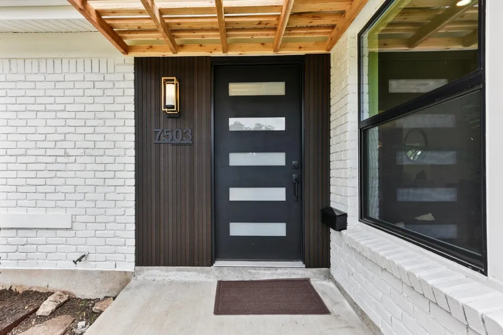 7503 Carriage Drive Austin TX 78752