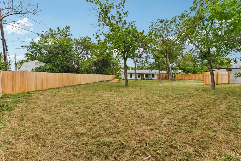 7503 Carriage Drive Austin TX 78752