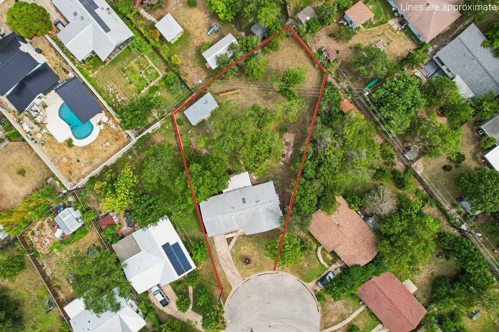 7503 Carriage Drive Austin TX 78752