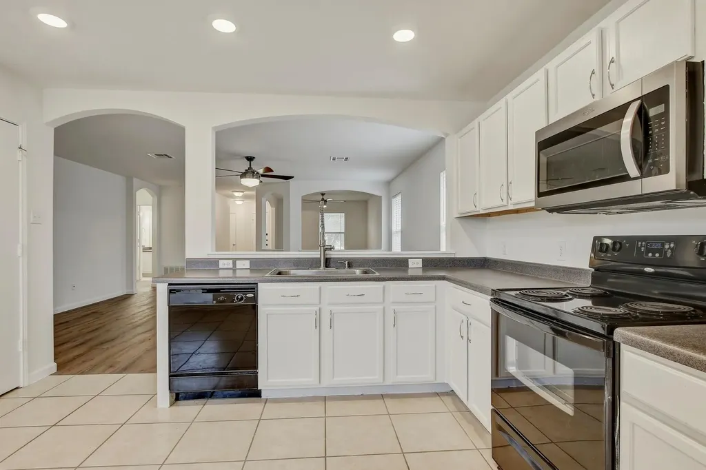 315 Northern Trail Leander TX 78641