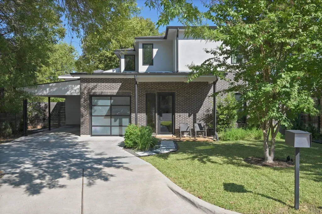 1004 Audrey Court Austin TX 78704
