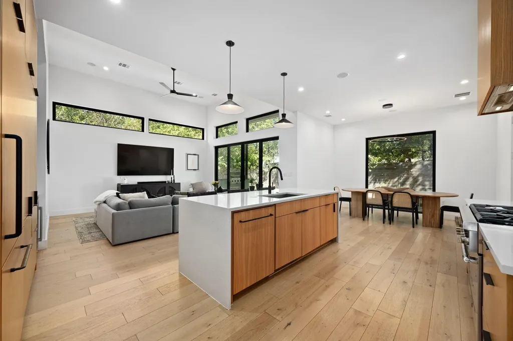 1004 Audrey Court Austin TX 78704