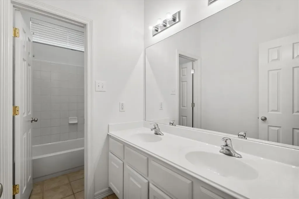 2127 Clear Lake Place Round Rock TX 78665