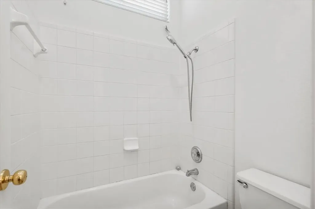 2127 Clear Lake Place Round Rock TX 78665