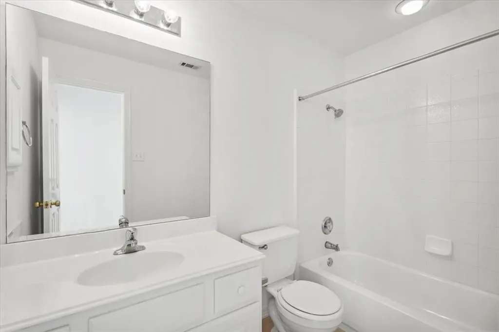 2127 Clear Lake Place Round Rock TX 78665