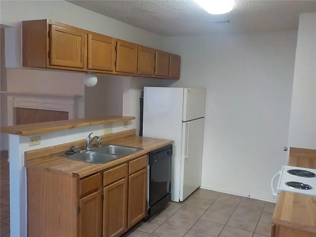 523 Cutty Trail Lakeway TX 78734