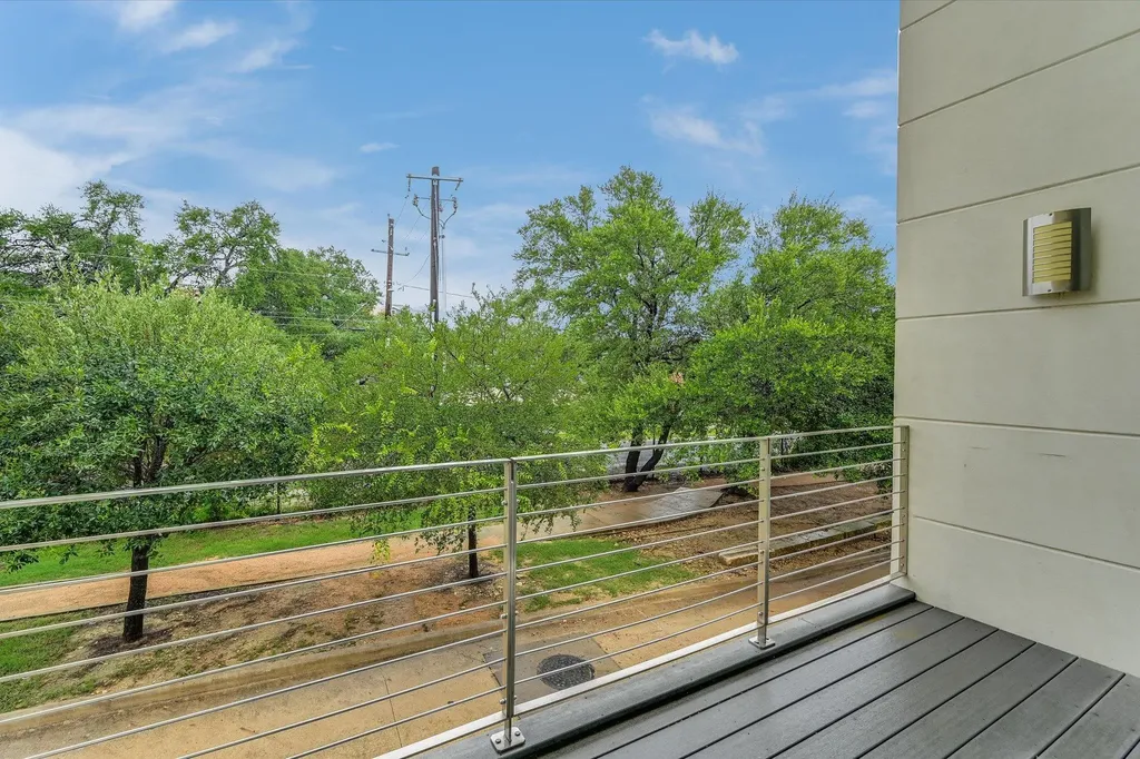 604 N Bluff Drive Austin TX 78745