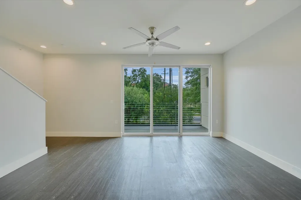 604 N Bluff Drive Austin TX 78745