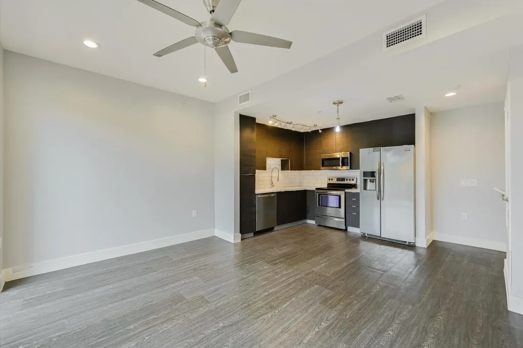 604 N Bluff Drive Austin TX 78745