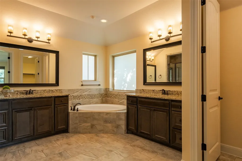 2641 Great Owl Pass Leander TX 78641
