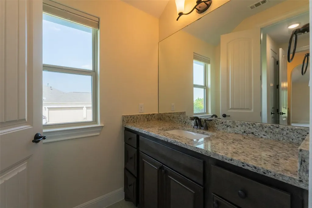 2641 Great Owl Pass Leander TX 78641