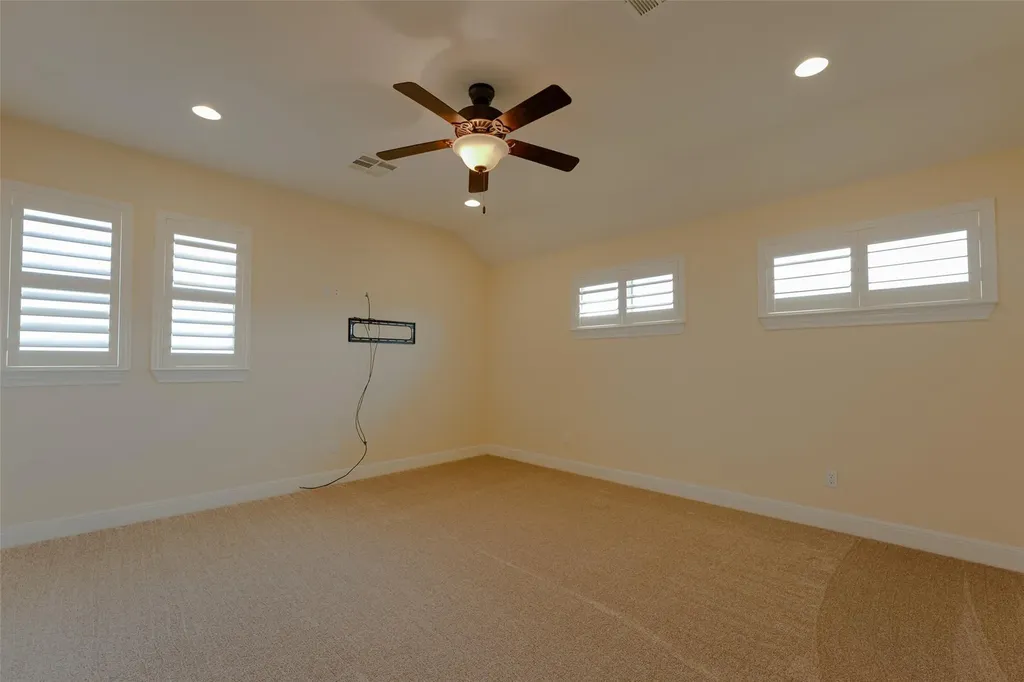2641 Great Owl Pass Leander TX 78641