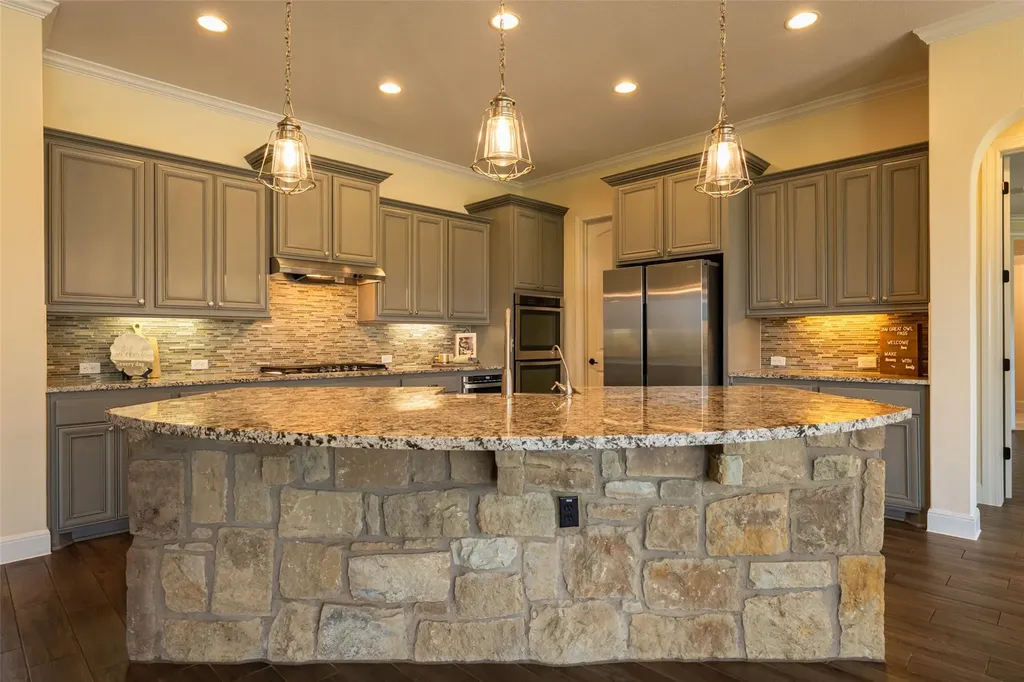 2641 Great Owl Pass Leander TX 78641