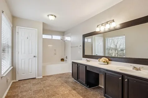122 Mossy Rock Cove Hutto TX 78634