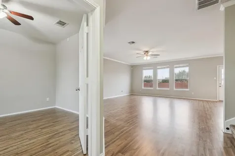 122 Mossy Rock Cove Hutto TX 78634