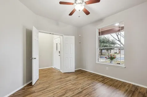 122 Mossy Rock Cove Hutto TX 78634